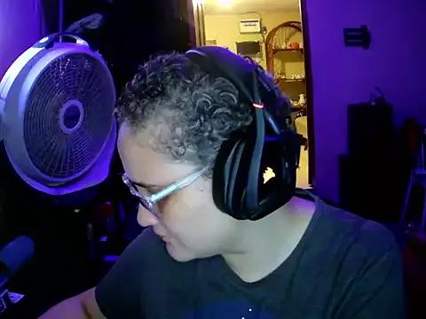 lolalicious_758 from StripChat