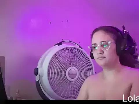 lolalicious_758 from StripChat