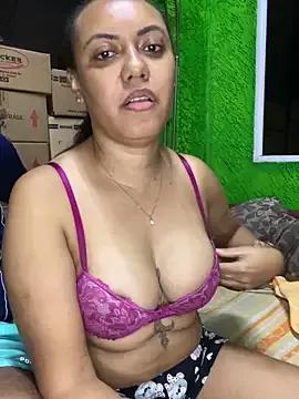 Lolasexylove from StripChat