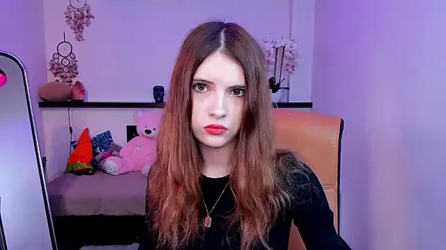 LolaSweetnesss from StripChat is Freechat