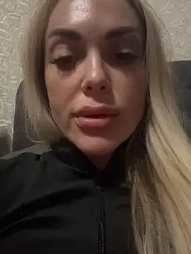 lolavibex from StripChat is Freechat