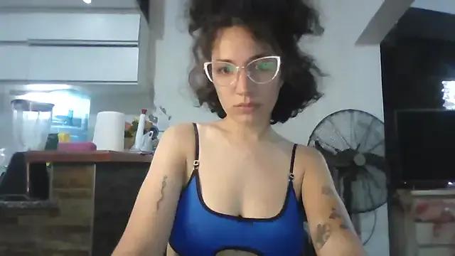 loliporomero from StripChat is Freechat