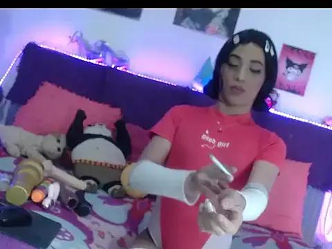 lolitaa_hot_ from StripChat
