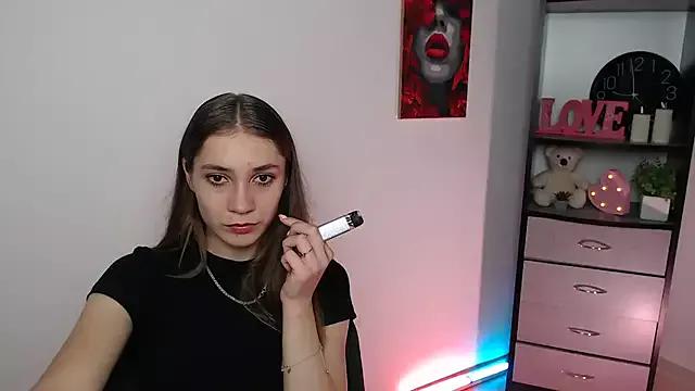 LolitaaaXX_ from StripChat