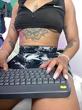 LollaByer from StripChat