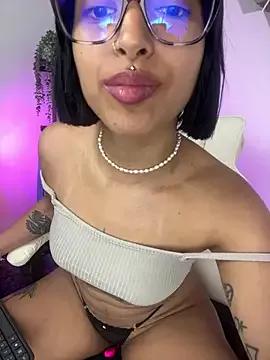 LollaByer from StripChat is Freechat