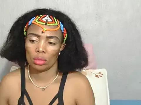 LollaMoans from StripChat