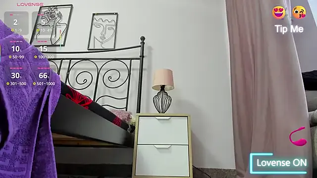 LollaVibes on StripChat 