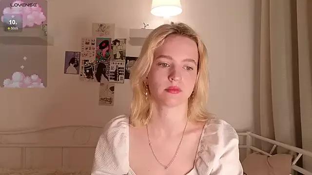 Try our streaming cams variety and talk on a personal level with our adorable girls streamers, showing off their bountiful shapes and dildos.