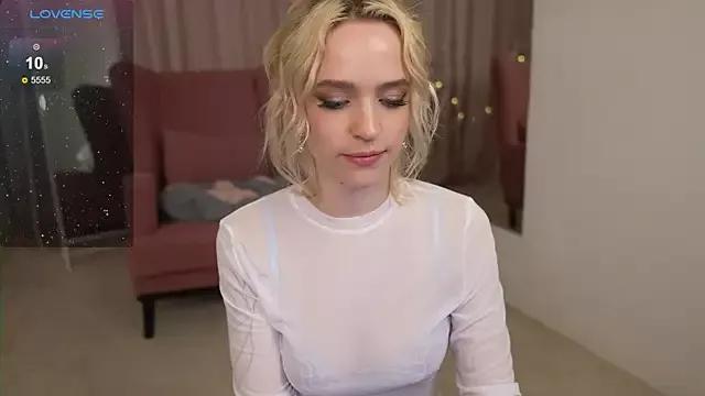 lolly_pie from StripChat