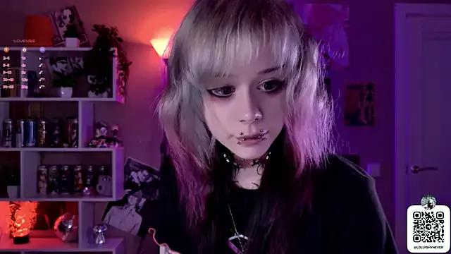 Lollyshy from StripChat is Freechat