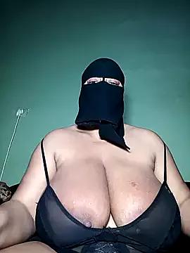 Loly_mor from StripChat