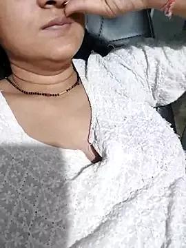 lonlygirlpriya7 from StripChat