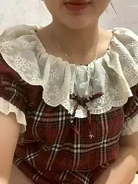 Lonnina from StripChat