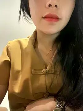 lookatme21 from StripChat