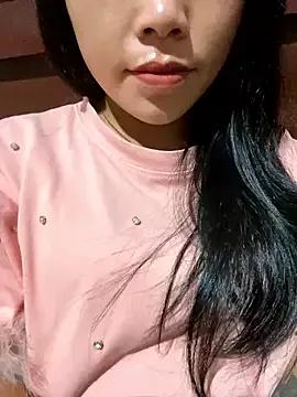 lookatme21 from StripChat