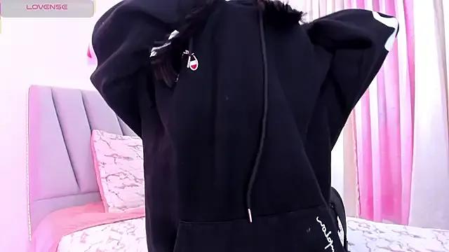 Loolii_pink from StripChat