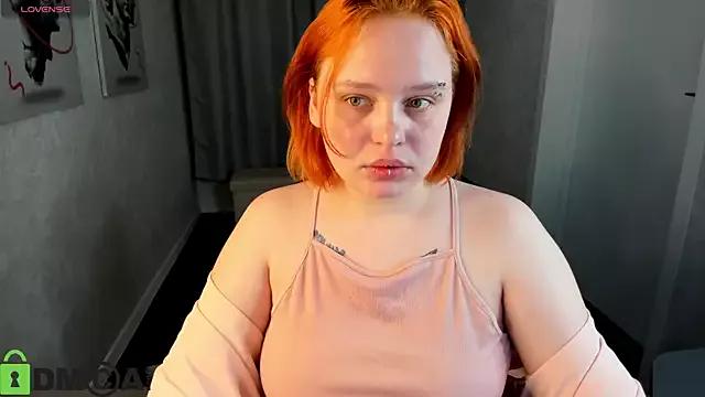 Looly_Rise from StripChat