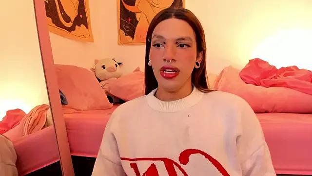 Loona_s from StripChat