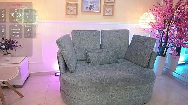 Try our streaming cams variety and talk on a personal level with our adorable girls streamers, showing off their bountiful shapes and dildos.