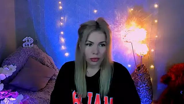 Try our streaming cams variety and talk on a personal level with our adorable girls streamers, showing off their bountiful shapes and dildos.