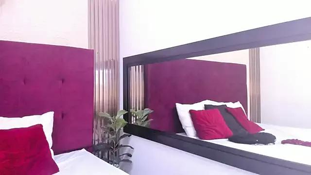 Try our streaming cams variety and talk on a personal level with our adorable girls streamers, showing off their bountiful shapes and dildos.