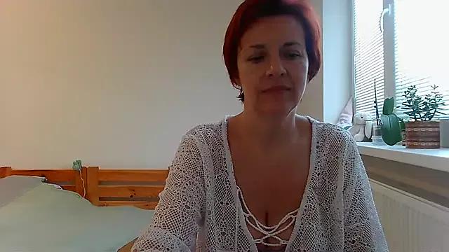 LoraLoraMay from StripChat is Freechat