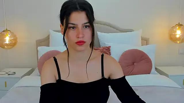 LorenDi from StripChat is Freechat