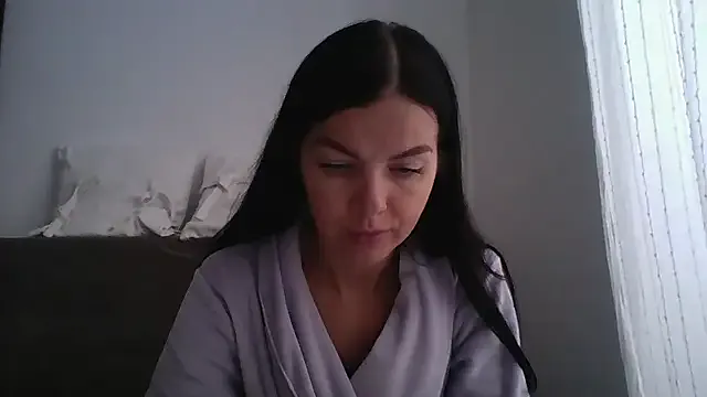 Lorivell from StripChat is Freechat