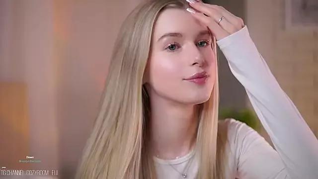 LornaCritchlow from StripChat is Freechat