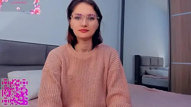 LorrieDegonia from StripChat