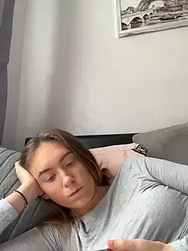 Lottie-Lavish22 from StripChat is Freechat