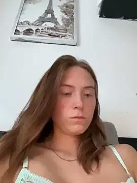 Lottie-Lavish22 from StripChat