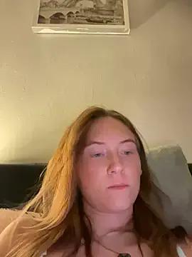 Lottie-Lavish22 from StripChat