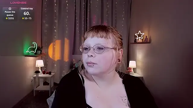 LottieReed on StripChat 