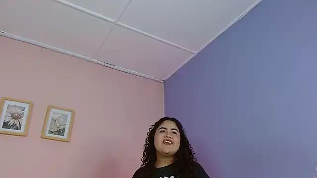 lourdes_moon22 from StripChat is Freechat