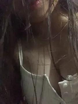 Love-Kieu22 from StripChat is Freechat