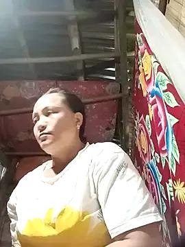 Love-Mama33 from StripChat is Freechat
