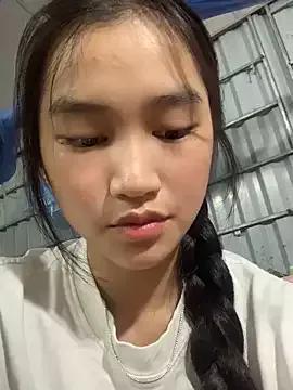 Love-Mpham12 from StripChat is Freechat