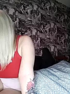 Love_Fever from StripChat is Freechat