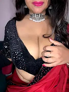 Love_Shina from StripChat is Freechat