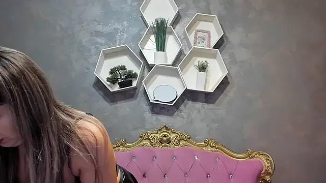 LovellyKarla from StripChat is Freechat