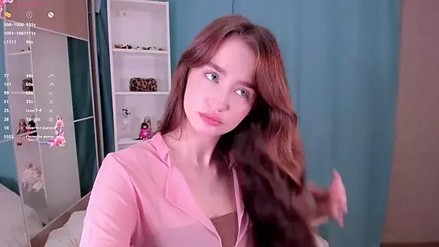 lovelyalivia from StripChat is Freechat