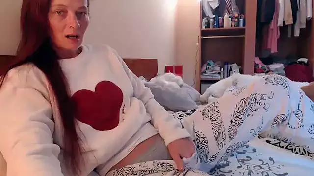 Try our streaming cams variety and talk on a personal level with our adorable girls streamers, showing off their bountiful shapes and dildos.