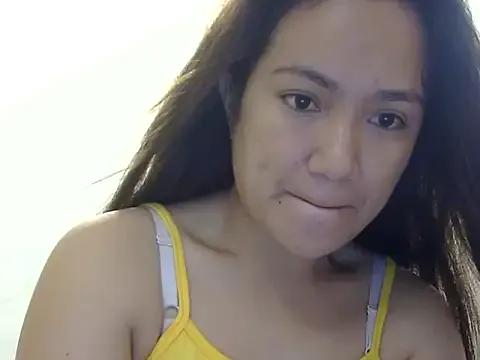 Lovelyclaya from StripChat is Freechat