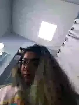 Lovelyrainn from StripChat is Freechat