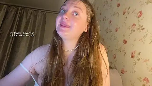 Try our streaming cams variety and talk on a personal level with our adorable girls streamers, showing off their bountiful shapes and dildos.