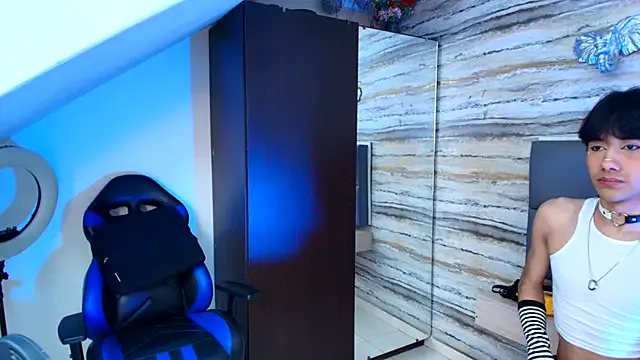 Lovers_21 from StripChat is Freechat