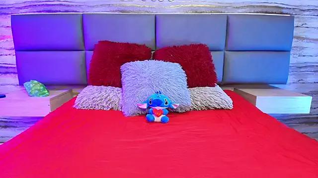 Try our streaming cams variety and talk on a personal level with our adorable girls streamers, showing off their bountiful shapes and dildos.