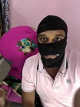 Lovlycouple1 from StripChat